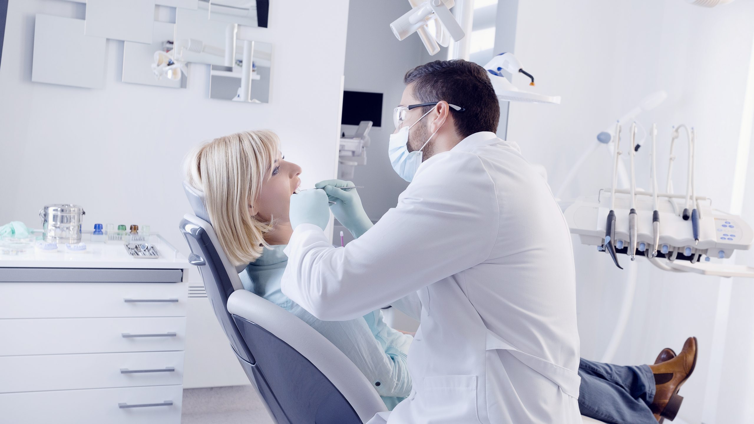 Dentist in Strathmore, CA