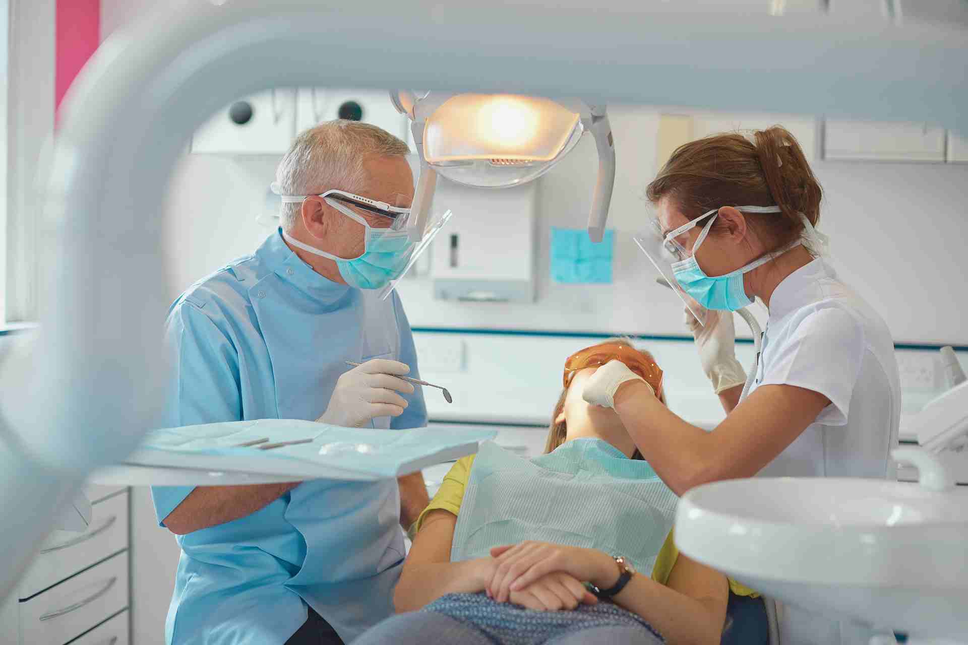 Dentist in Strathmore, CA